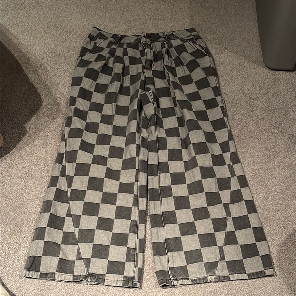 Checkered Wide-Leg Pants